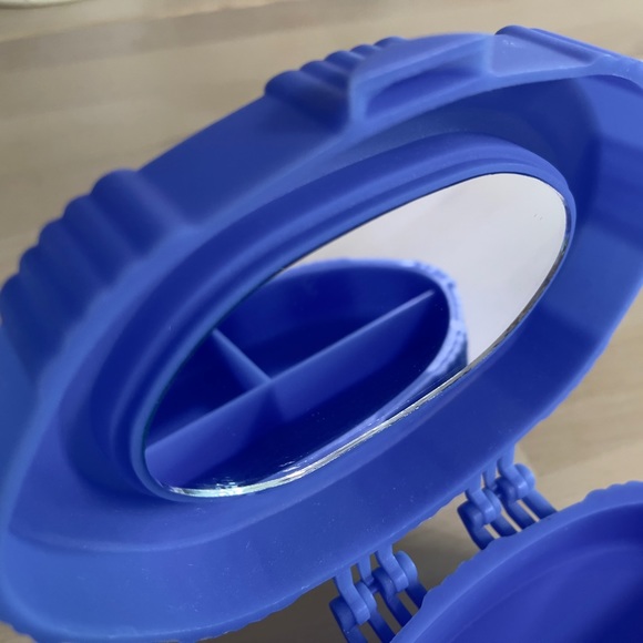 Y2K Blue Jewelry Cosmetics Box with Mirror - Picture 5 of 11